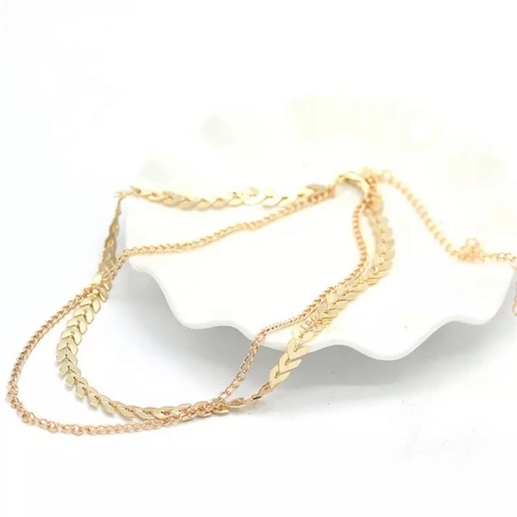 3/$30 Gold Fishbone & Chain Choker - Picture 5 of 8